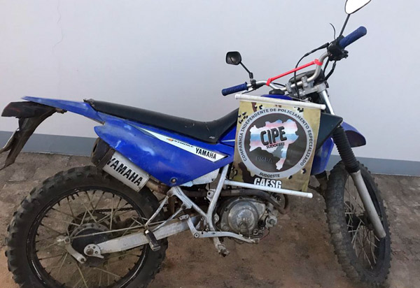Caesg apreende em Candiba motocicleta que ostentava placa de outro veículo 