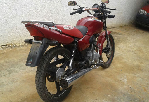 Presidente Jânio Quadros: Polícia Militar recupera motocicleta roubada