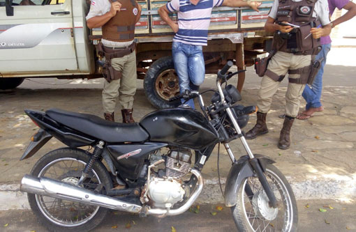 Moto roubada em Pindaí foi recuperada pela PM de Rio do Antônio e Malhada de Pedras