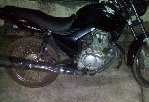 Brumado: Polícia Militar recupera moto roubada na Avenida João Paulo I