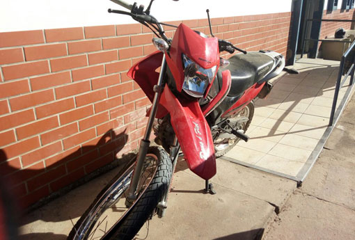 Rio do Antônio: Polícia Militar recupera motocicleta rouba e apreende arma de fogo