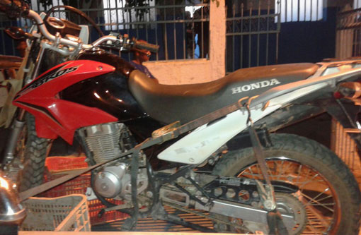 Ituaçu: Moto roubada é localizada pela Polícia na zona rural de Tanhaçu