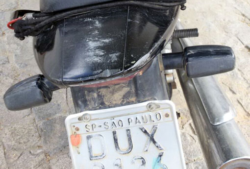 Polícia Militar recupera motocicleta roubada em Aracatu 