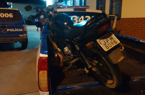 Brumado: Polícia Militar recupera motocicleta roubada