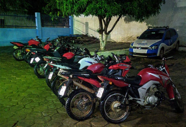 Polícia Militar apreende em  Livramento motocicletas com descargas adulteradas