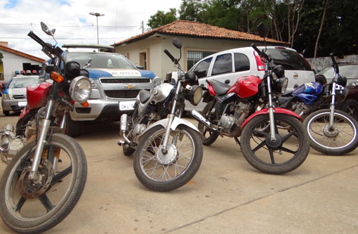 Brumado: Polícia desarticula quadrilha que roubava motos, um menor foi apreendido