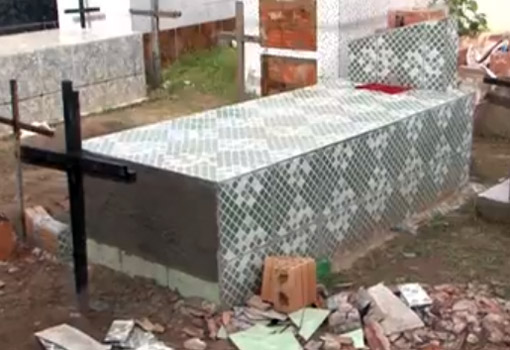 Família suspeita que mulher é enterrada viva na Bahia