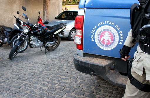 Brumado: Mulher reage a assalto em frente a uma escola e bandido não consegue roubar celular