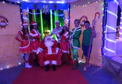 Promoter Kezinha realizou mais uma edição do 'Natal na Praça', em Brumado