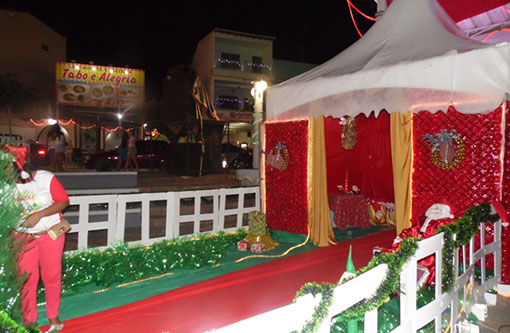 Brumado:  SESOC promoveu o 'Natal Reciclável'