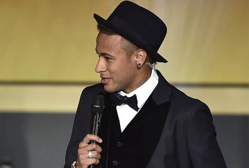 Ministério Público espanhol pede prisão de Neymar por suposta fraude em sua transferência do Santos para o Barcelona