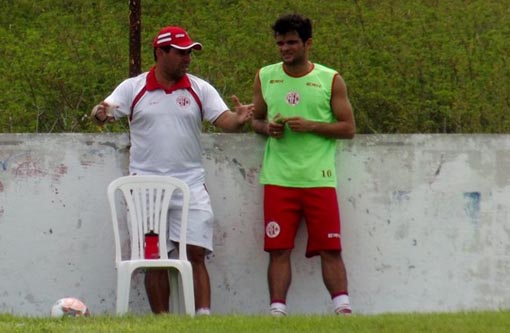 Brumadense Norberto deixa América-RN e acerta com Coritiba