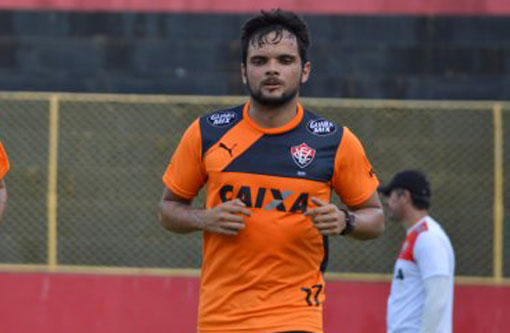 Vitória: Diretor confirma renovação com o brumadense Norberto até o fim de julho