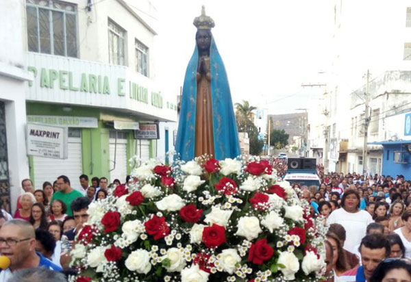 Pesquisa Datafolha: 50% dos brasileiros são católicos, 31%, evangélicos e 10% não têm religião