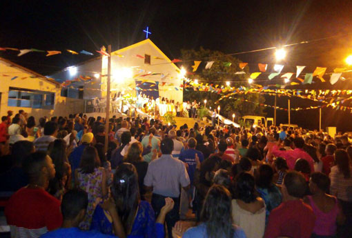 Brumado: comunidade católica se reúne para homenagear Nossa Senhora Aparecida