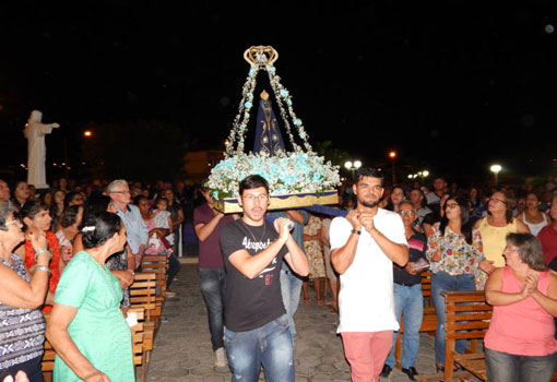 Paróquia de Malhada de Pedras celebra Solenidade de Nossa Senhora Aparecida