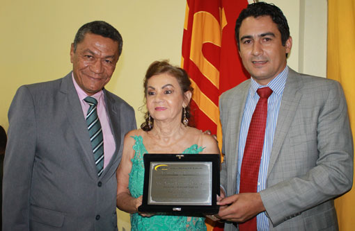 Ex-vereadora Olindina é homenageada com título de cidadã brumadense