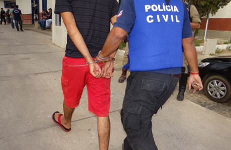 Brumado: 'Operação BR-030' desarticula quadrilha que atuava dentro da 18ª Ciretran