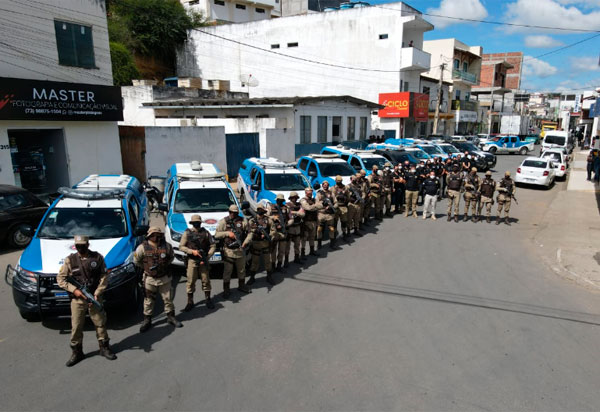 Sudoeste da Bahia: PC e PM cumprem doze mandados de busca e conduzem cinco