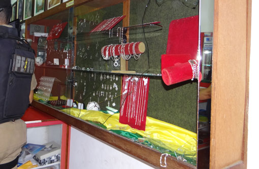 Brumado: Bandidos armados assaltam ourivesaria