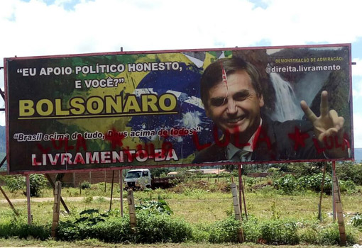 Rede pede remoção de outdoor de Bolsonaro em Livramento de Nossa Senhora