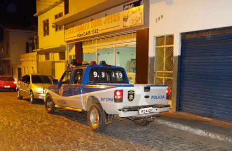 Brumado: Bandidos assaltaram 2 padarias na mesma noite