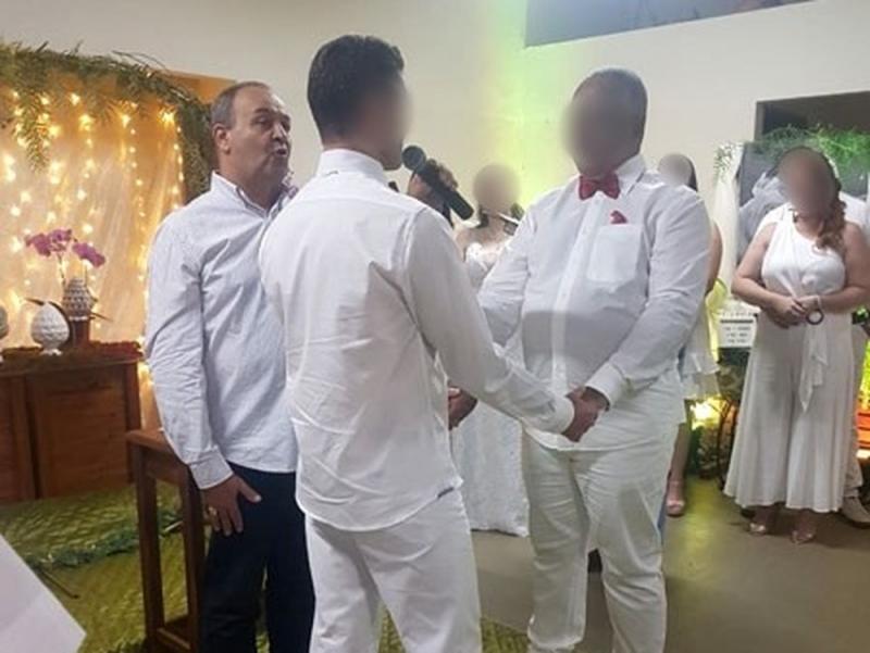 Padre é punido pela igreja após abençoar união homoafetiva no interior de SP