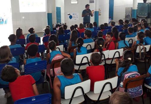Brumado: palestra contra a dengue foi realizada para alunos da escola Ana Rodrigues Teixeira