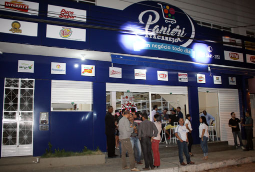 Foi inaugurado em Brumado o Panieri Atacarejo