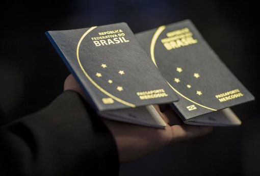 Polícia Federal suspende emissão de passaportes 
