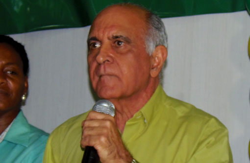 Eleições 2014: Paulo Souto comemora possível vitória no 1º turno após pesquisa