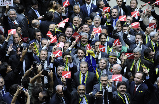 Comissão do impeachment contra a presidente Dilma é instalada