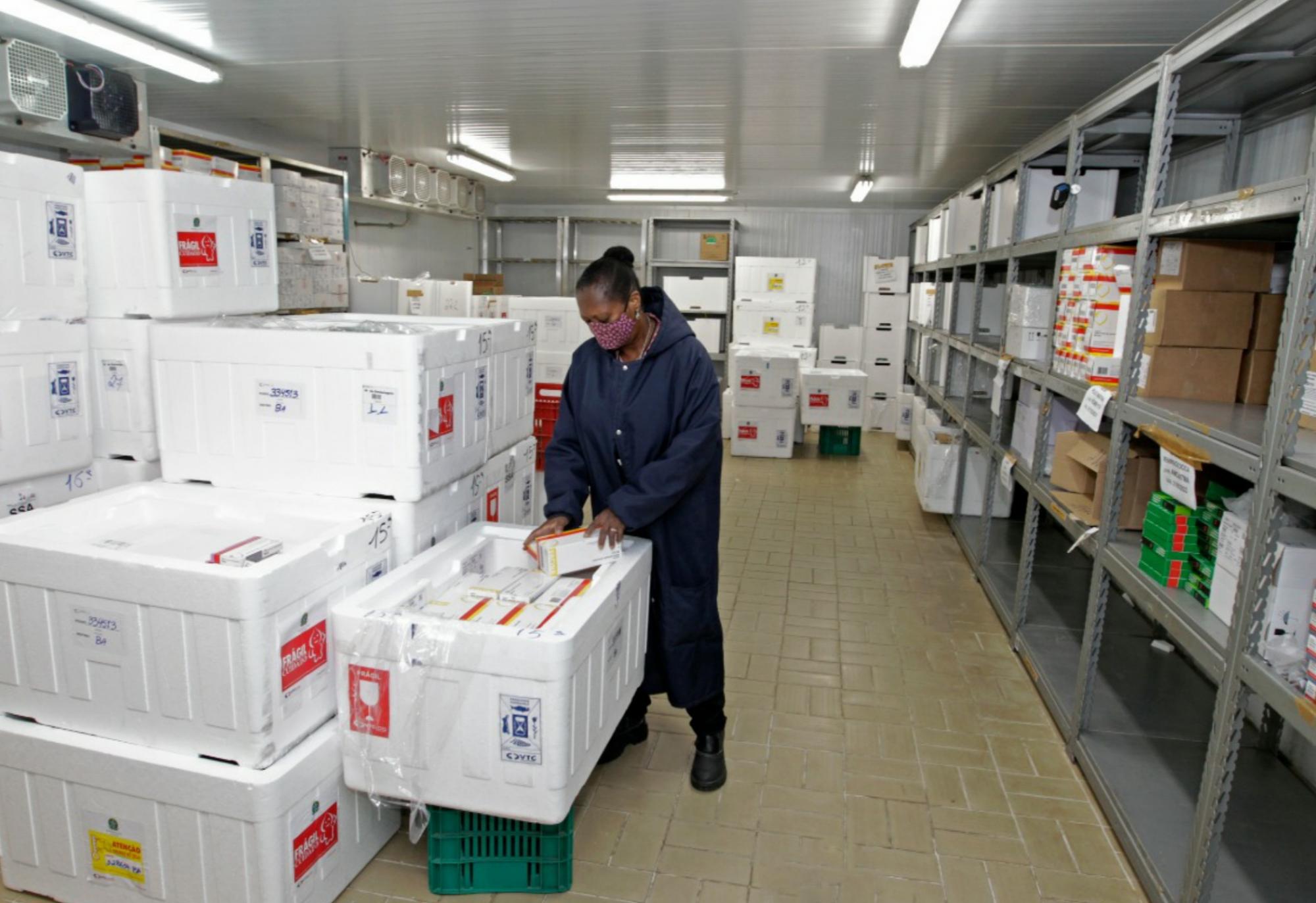 Com esquema especial de segurança, cerca de 180 mil baianos serão imunizados contra o coronavírus nesta primeira fase