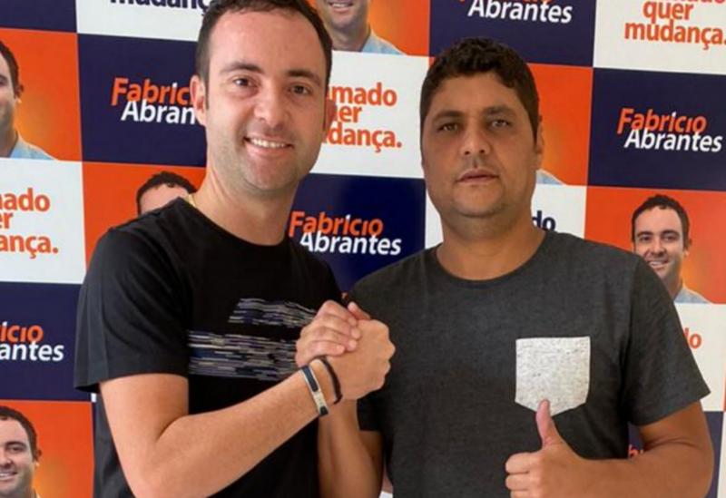 Brumado: Pré-candidato a vereador Edinor Costa declara apoio ao pré-candidato Fabrício Abrantes