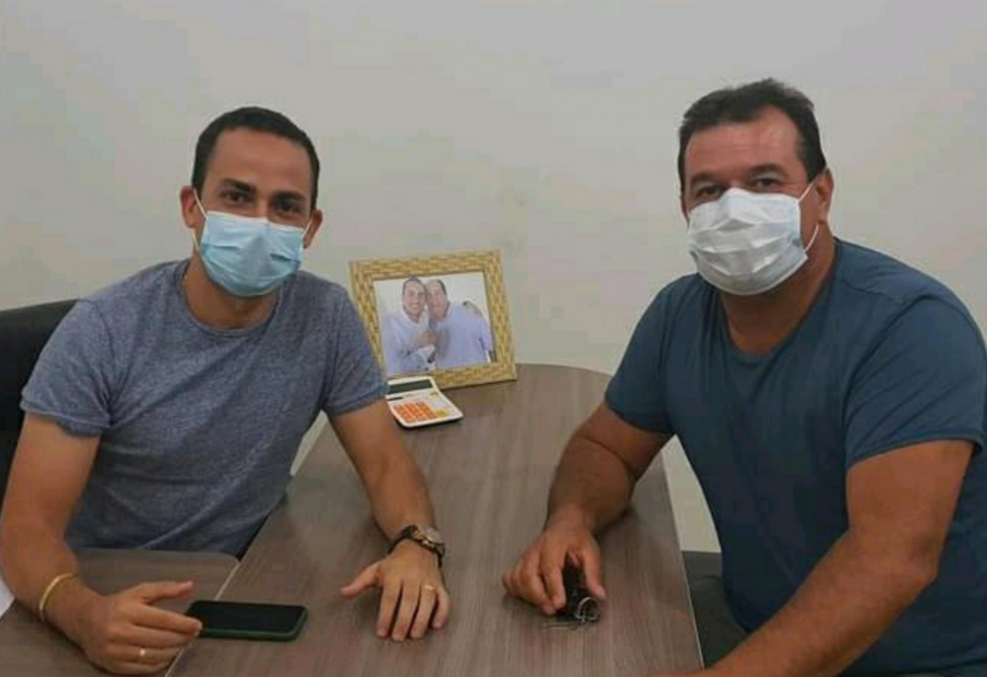 Deputado Marquinho Viana visita o prefeito Phellipe Brito, em Ituaçu