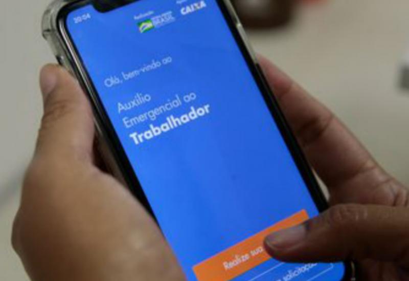 Auxílio emergencial poderá durar mais que três meses, diz secretário
