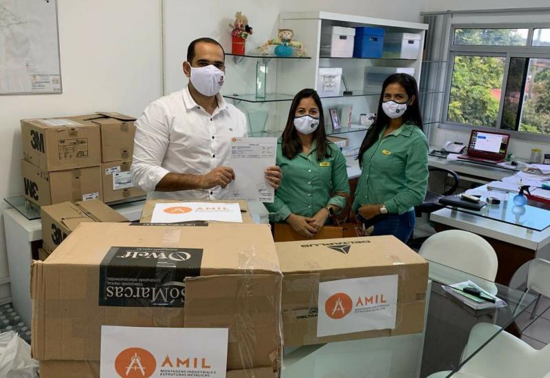 AMIL e Metalúrgica Santa Rita doam EPIs para o combate à Covid-19 em Brumado 