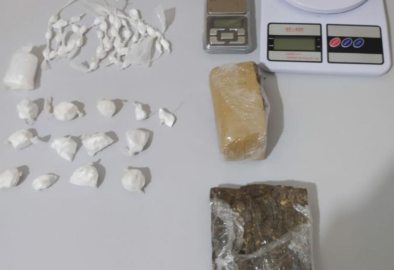 Caesg aprende drogas durante ação em Barra da Estiva