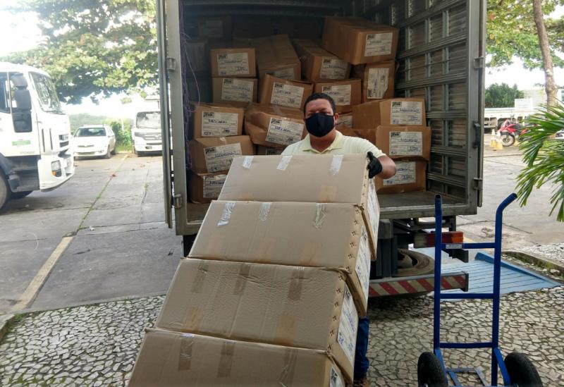 Governo da Bahia envia 473 mil máscaras para 50 municípios do interior