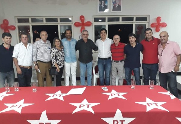 Brumado: Deputados Waldenor Pereira e Vitor Bonfim oficializam dobradinha para eleições deste ano 