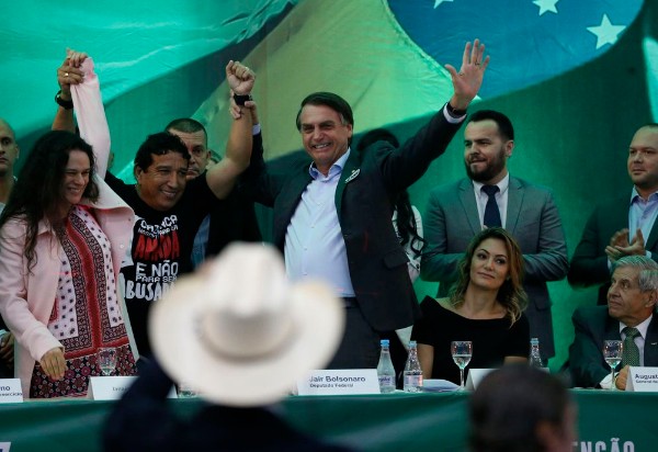 PSL oficializa Bolsonaro como candidato à Presidência