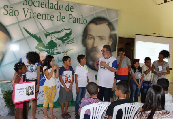Foi realizado em Brumado o I Encontro Missionário Vicentino