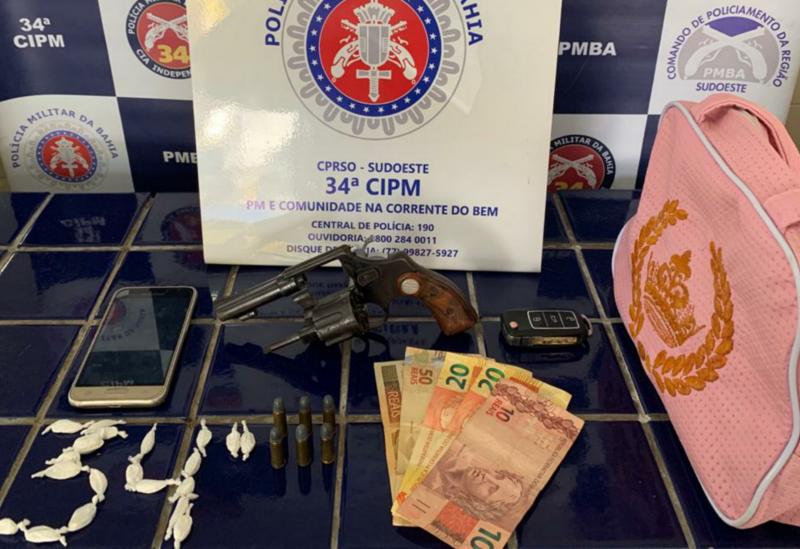 Brumado: Polícia Militar apreende droga e arma no bairro Malhada Branca  