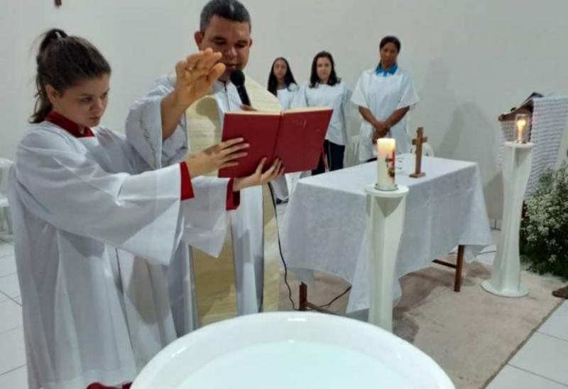 Brumado: Comunidade católica celebra o mês das vocações