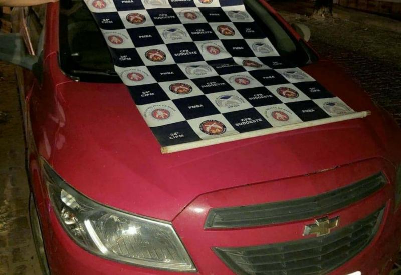 Polícia Militar apreende carro clonado na zona rural de Brumado