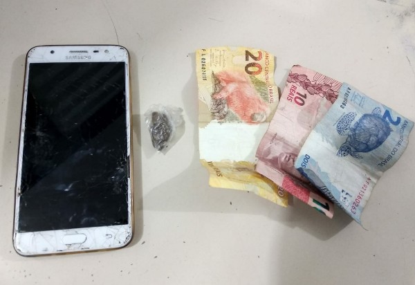 Aracatu: homem é detido por porte de droga