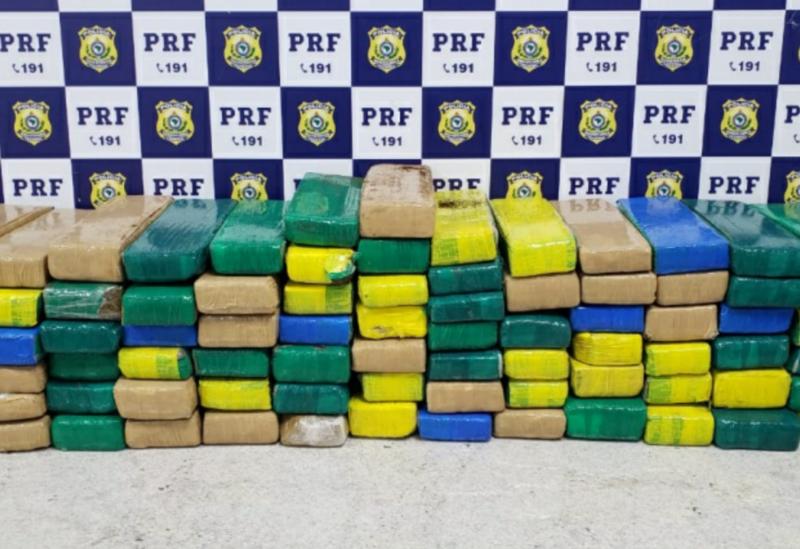 PRF na Bahia apreende quase 160 kg de droga em dois flagrantes na BR 116