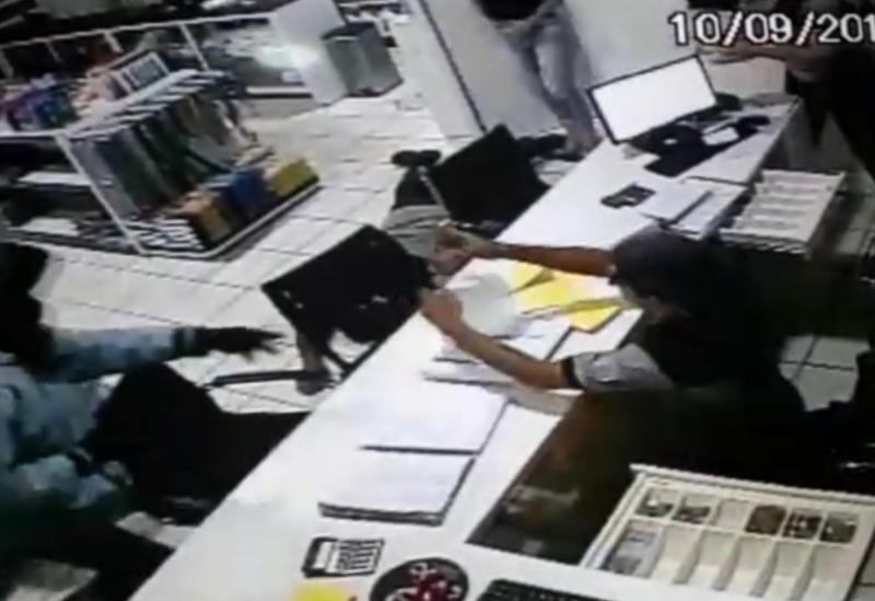 Dupla armada assalta comércio de produtos agrícolas em Dom Basílio 