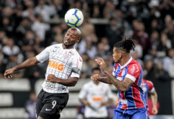 Bahia luta, mas perde por 2 a 1 em São Paulo