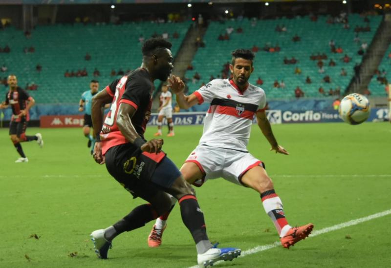 Na estreia de Geninho, Vitória fica no empate em 0 a 0 com o vice-líder